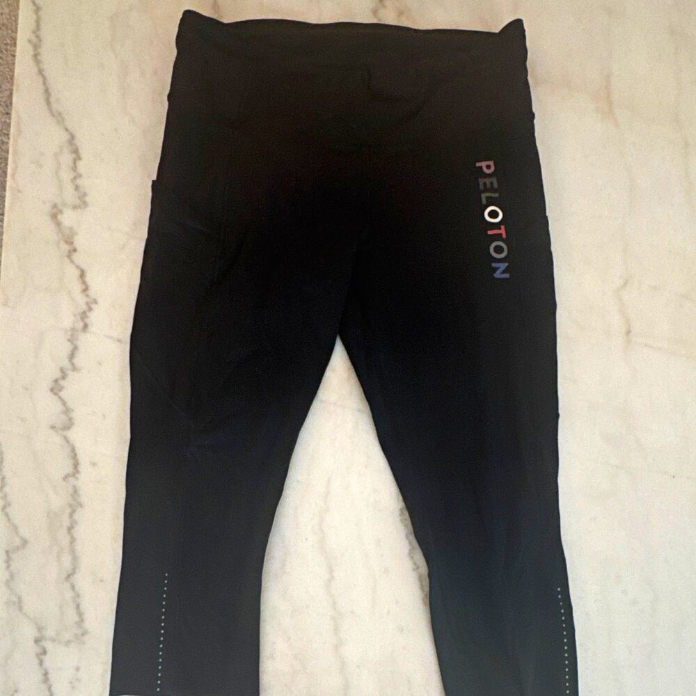 Peloton lululemon Black Cropped High Rise Leggings Nylon Spandex Women 8 0065